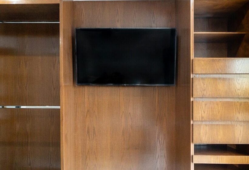 Quarto Deluxe, Econosuites Fundidora
