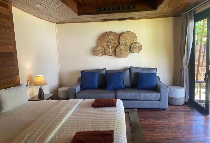 Superior bungalow with sea view, Mali Kradan