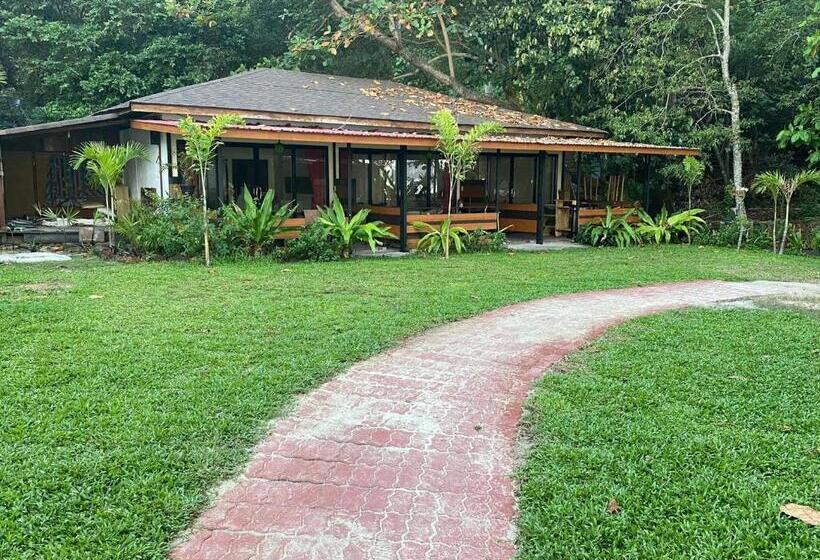 סוויטה נוף לים, Mali Kradan