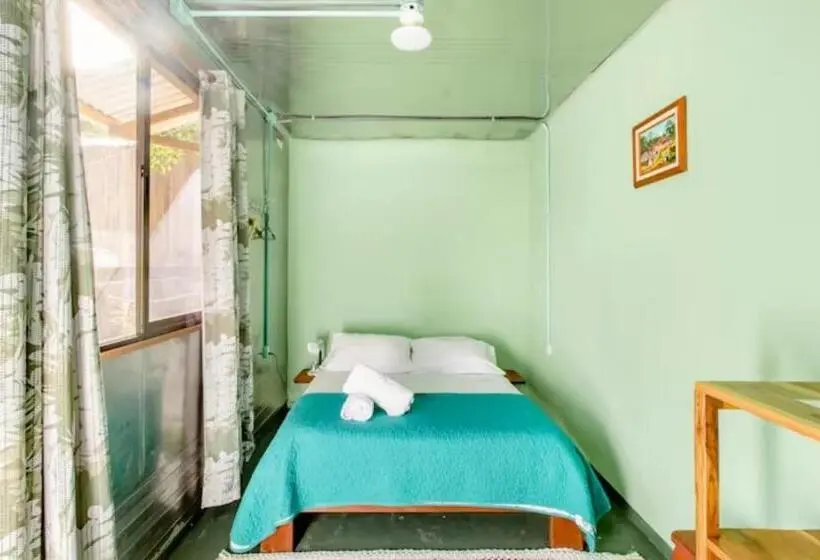 スタンダードルーム, Container House Cahuita