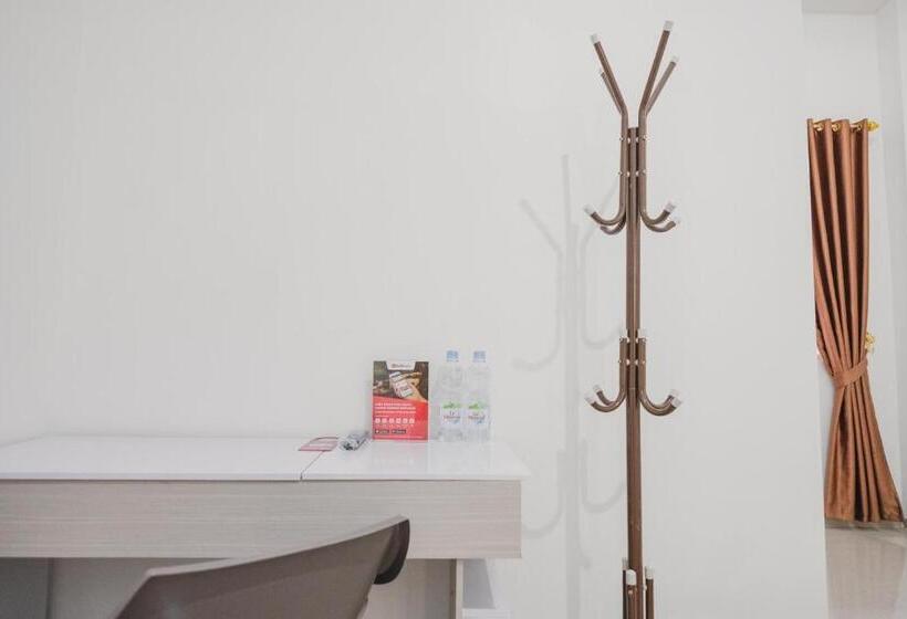 디럭스 룸, Reddoorz Syariah Near Arafah Hospital Jambi