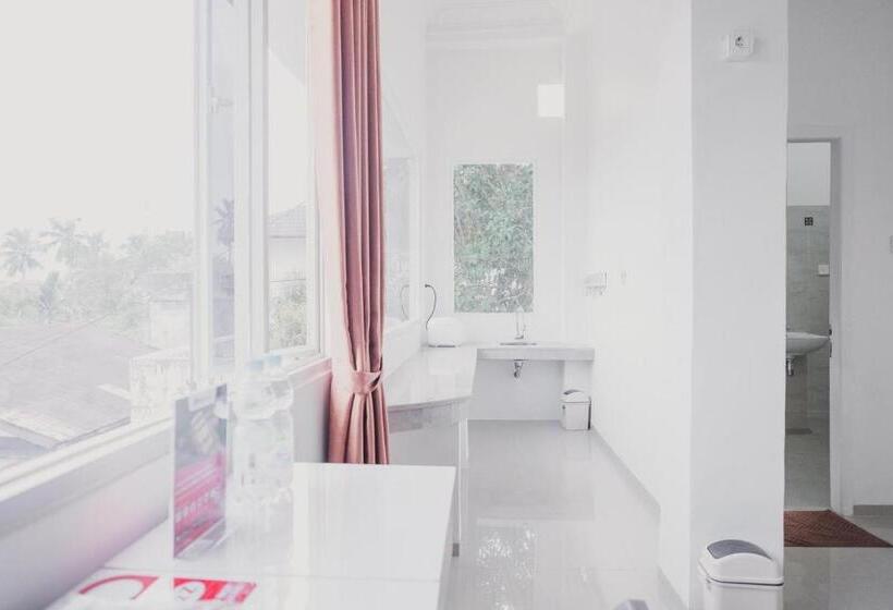 디럭스 룸, Reddoorz Syariah Near Arafah Hospital Jambi