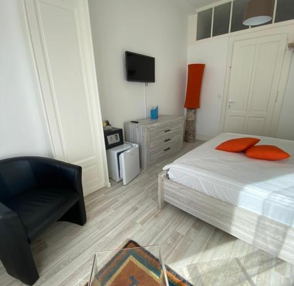 غرفة قياسية مطلة على الجبل, B&b Guest House Du Lac