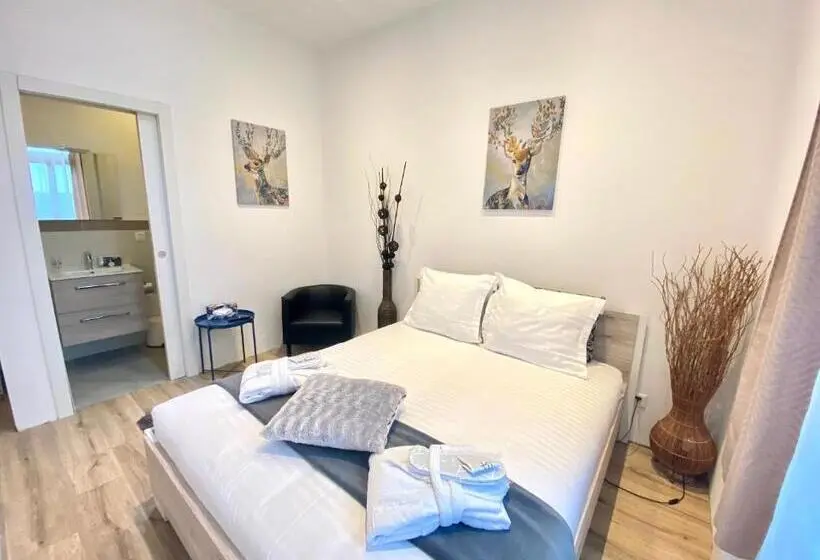 استودیو استاندارد با چشم‌انداز, B&b Guest House Du Lac