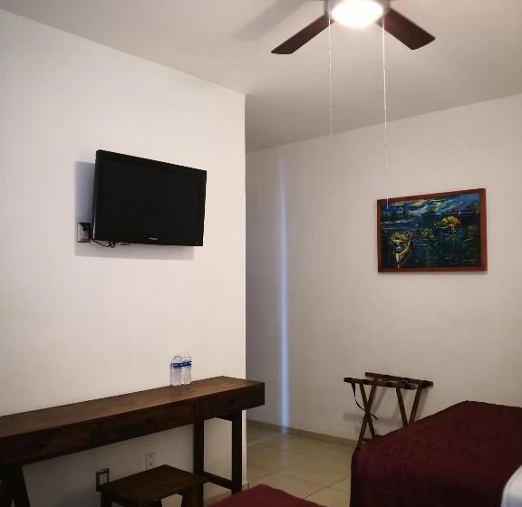 4인용 스탠다드 룸, Mi Solar Ejecutivo