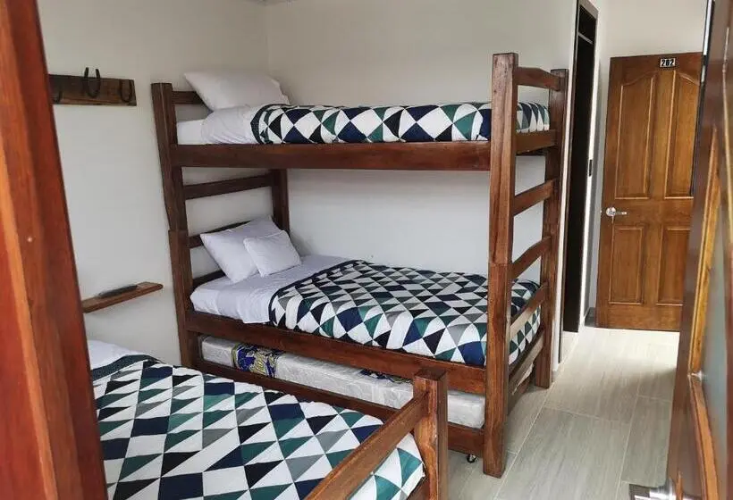 Standaard Driepersoonskamer met Balkon, Palmi