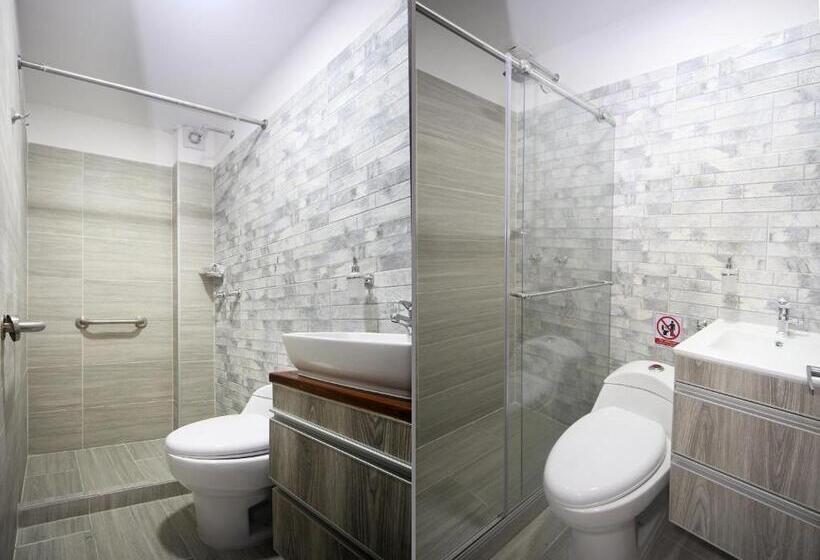 Háromágyas Standard Szoba, Palmi