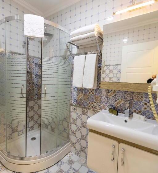 Quarto Triplo Estandar, World Point Hotel Besyol