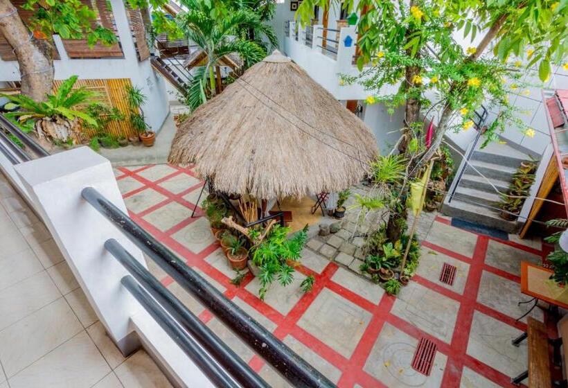 غرفة كلاسيكية, Papierus Pensionne