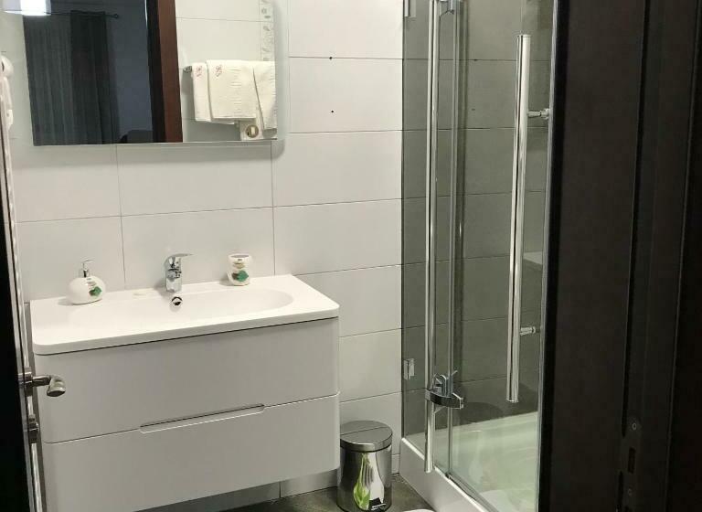 패밀리 룸, Casa Pino