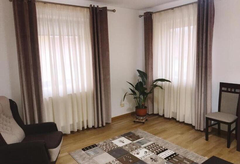 패밀리 룸, Casa Pino