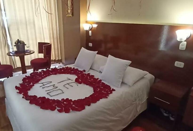 غرفة قياسية, Hs Tierra In