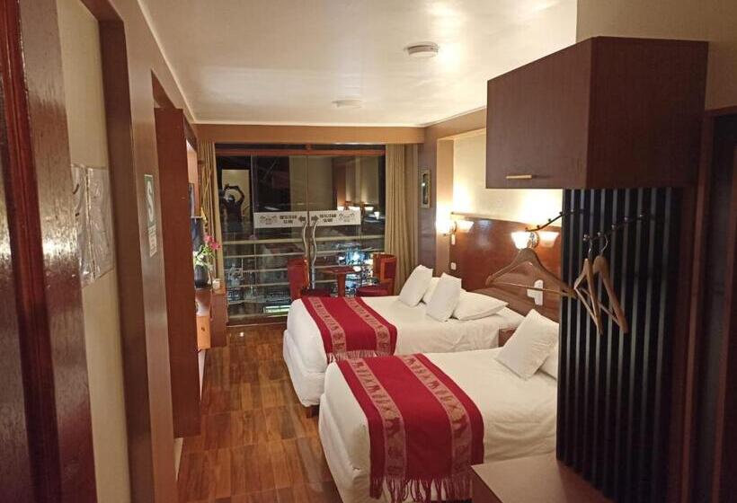 غرفه قياسيه سريرين مزدوجين, Hs Tierra In