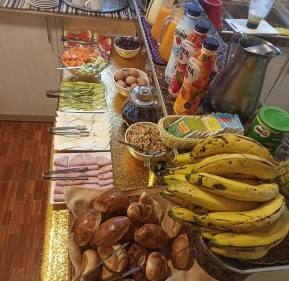 غرفة قياسية رباعية, Hs Tierra In