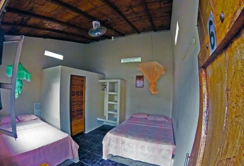 スタンダードルーム, Montañita Garden Hostal