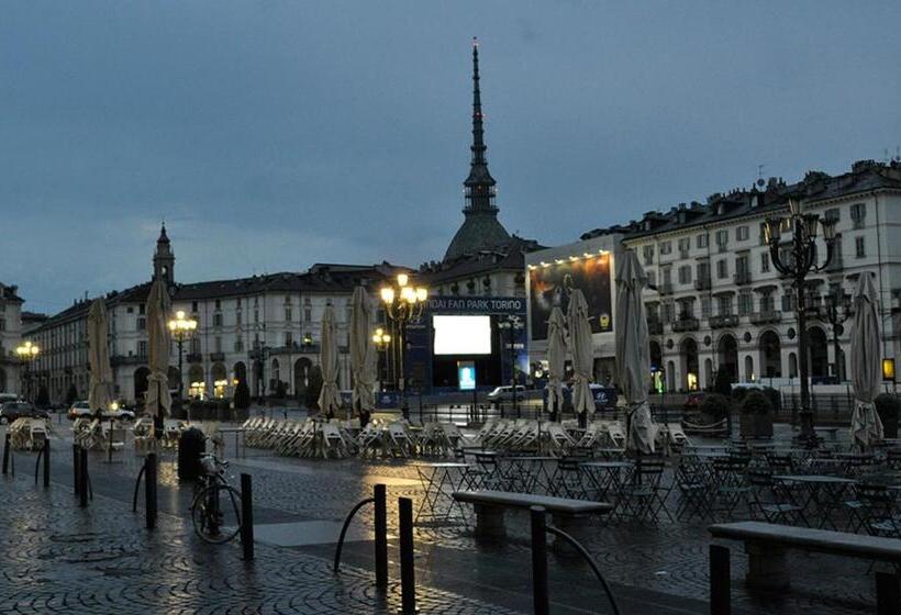 غرفة قياسية ثلاثية, To.sta Bwithoutb Home Sharing Nel Centro Di Torino