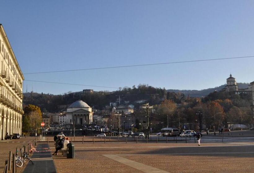 غرفة قياسية ثلاثية, To.sta Bwithoutb Home Sharing Nel Centro Di Torino