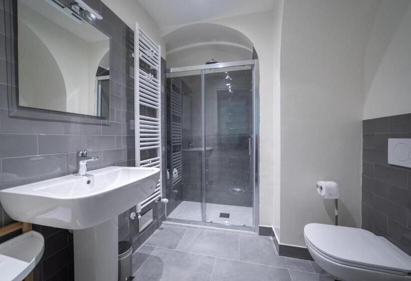 غرفة قياسية ثلاثية, To.sta Bwithoutb Home Sharing Nel Centro Di Torino