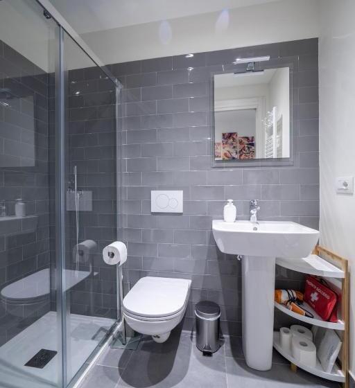 اتاق استاندارد سه نفره, To.sta Bwithoutb Home Sharing Nel Centro Di Torino
