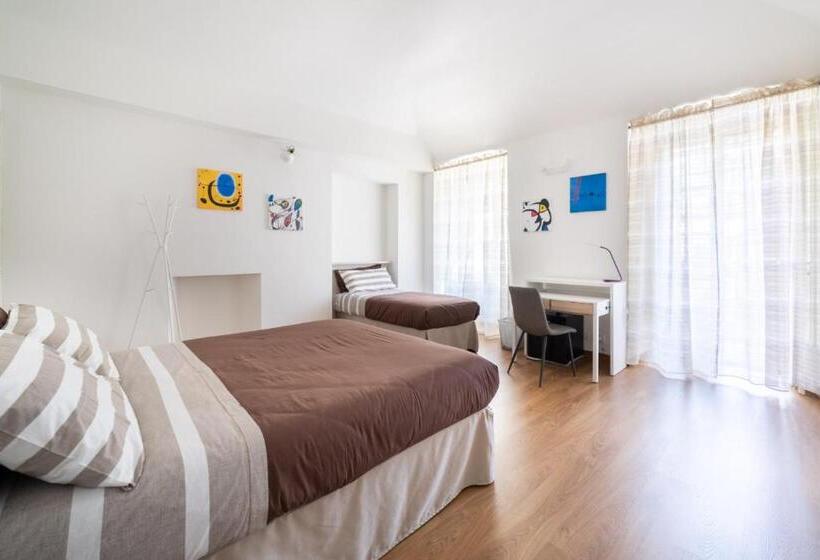 غرفة قياسية ثلاثية, To.sta Bwithoutb Home Sharing Nel Centro Di Torino
