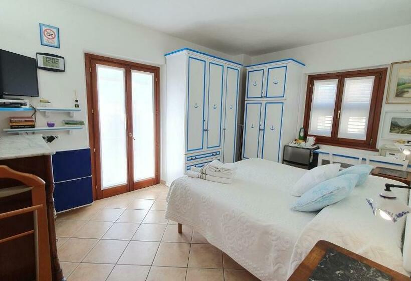 חדר דלוקס עם מרפסת, L Orso E Il Mare