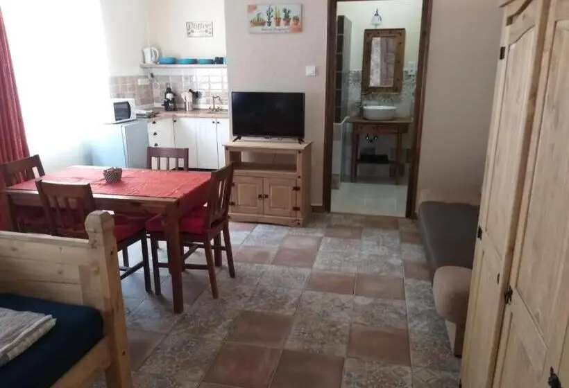 1ベッドルームアパートメント, Hacienda Apartmanok