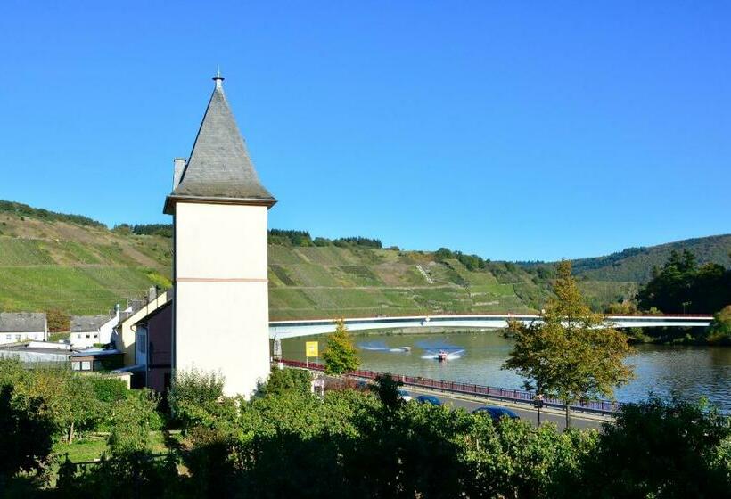 Трехместный Номер Стандарт с Балконом, Zum Fährturm
