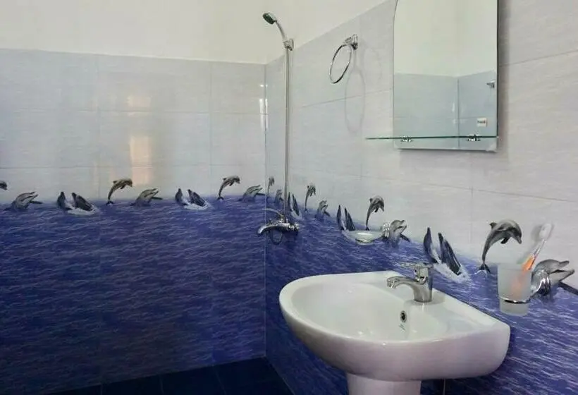 اتاق استاندارد سه نفره, Sun View Resort Kithalella