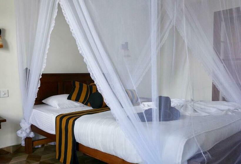 Cameră Triplă Standard, Sun View Resort Kithalella