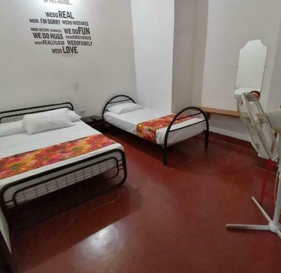 标准三人间, La Casona 1859