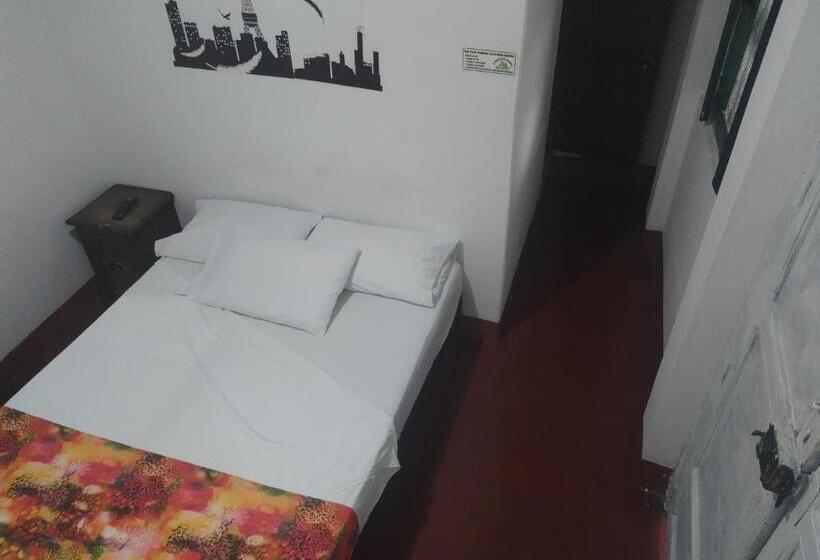 标准间, La Casona 1859