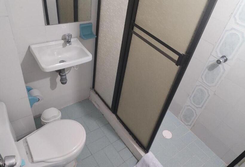 经济四人房间, La Casona 1859