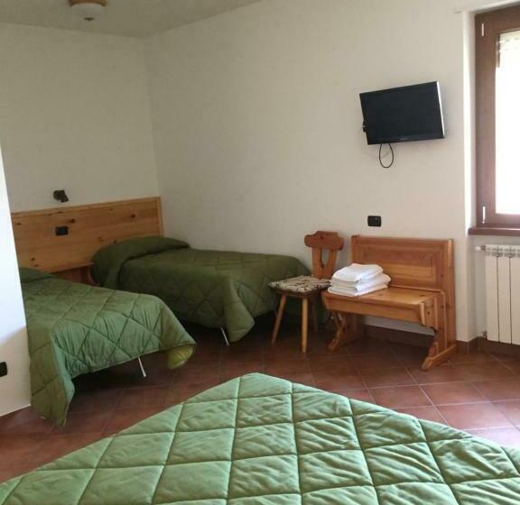 スタンダード4人部屋, Agriturismo Fiorella