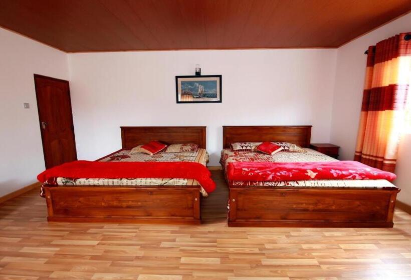 Семейный Номер Deluxe, Gregory Hills