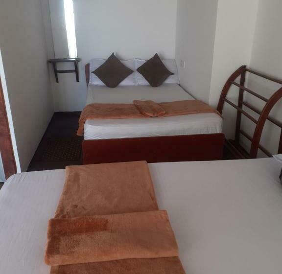 Quarto Familiar Vista Montanha, Haputale Super View