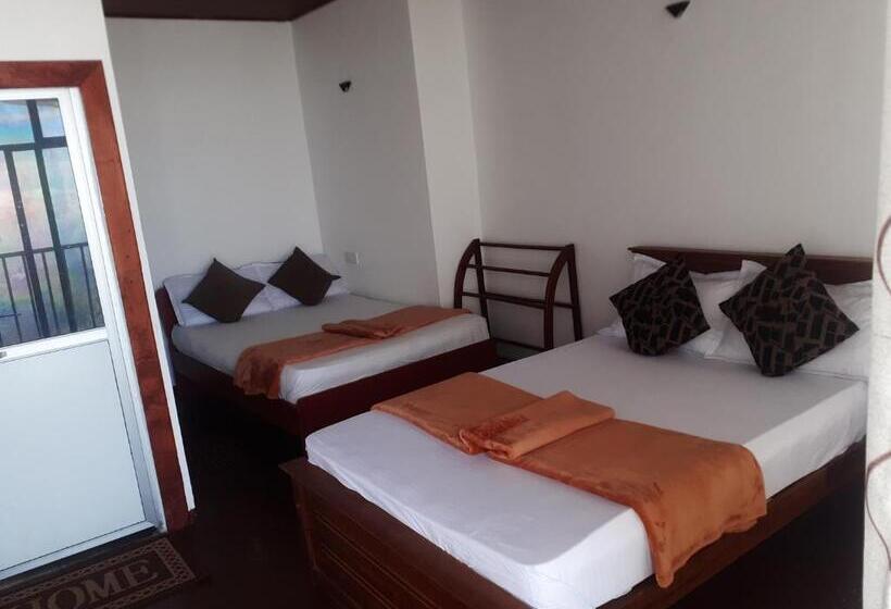 Quarto Familiar Vista Montanha, Haputale Super View