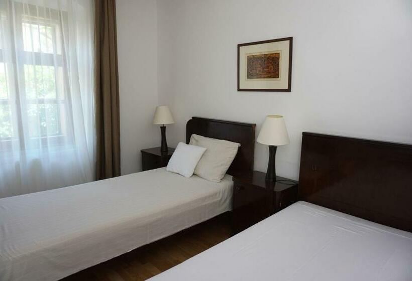 スイート, Pont Vendégház