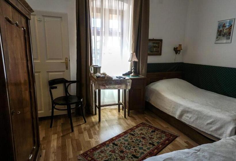 スタンダードルーム, Pont Vendégház