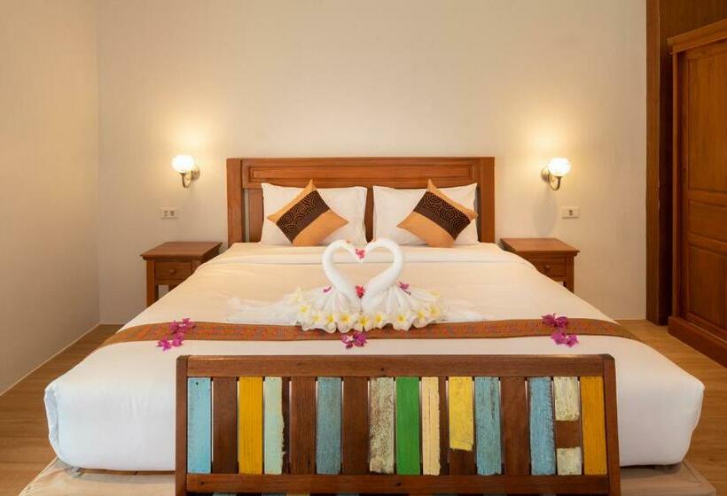 اتاق لوکس, Wandee Garden