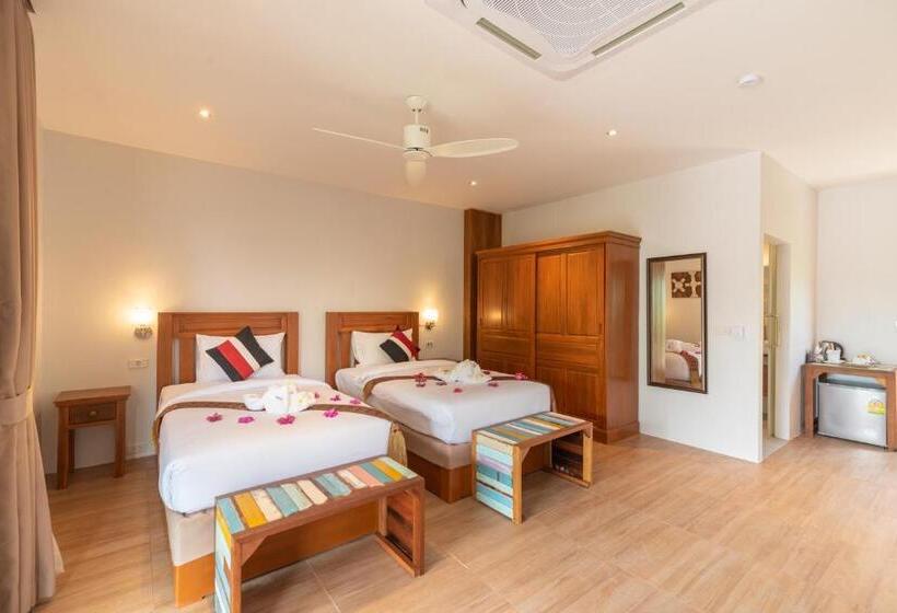 اتاق لوکس, Wandee Garden