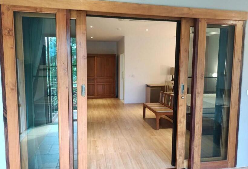 اتاق لوکس, Wandee Garden