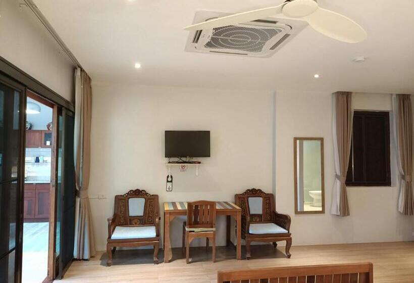 اتاق لوکس, Wandee Garden