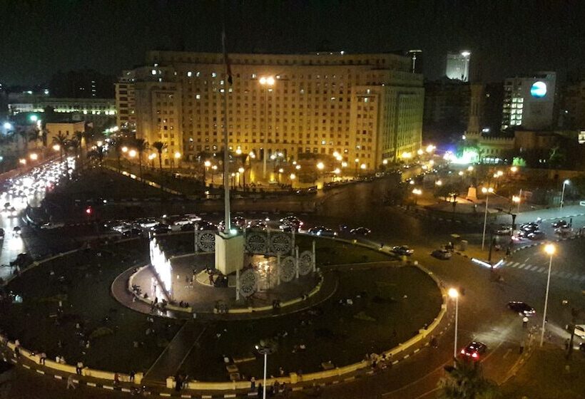تختخواب در اتاق مشترک, Tahrir Square Hostel