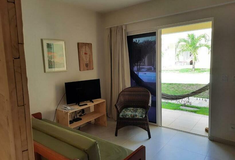 低层单卧公寓, Flat Solar água