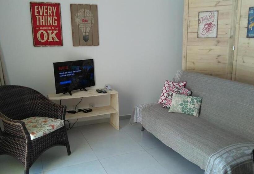 低层单卧公寓, Flat Solar água