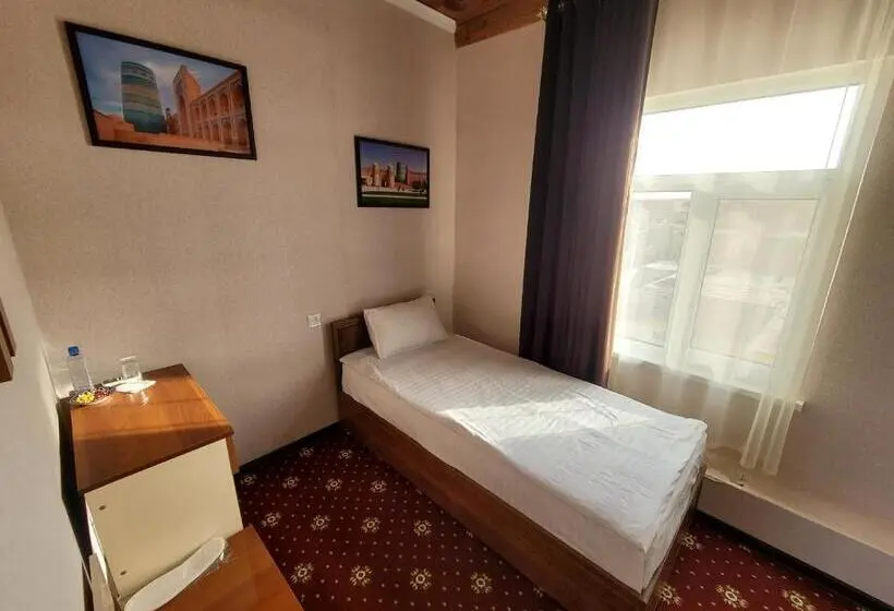 Quarto standart individual, Islam Khodja