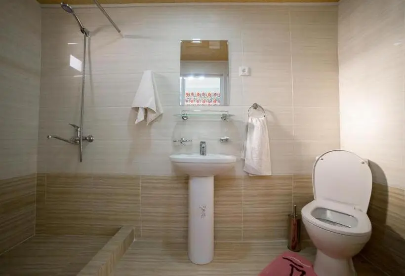 Quarto standart individual, Islam Khodja