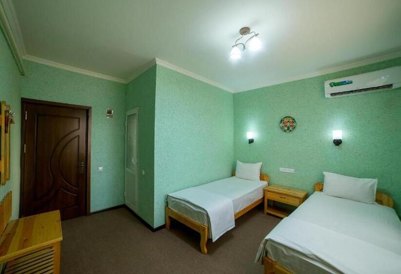 スタンダードルーム, Islam Khodja