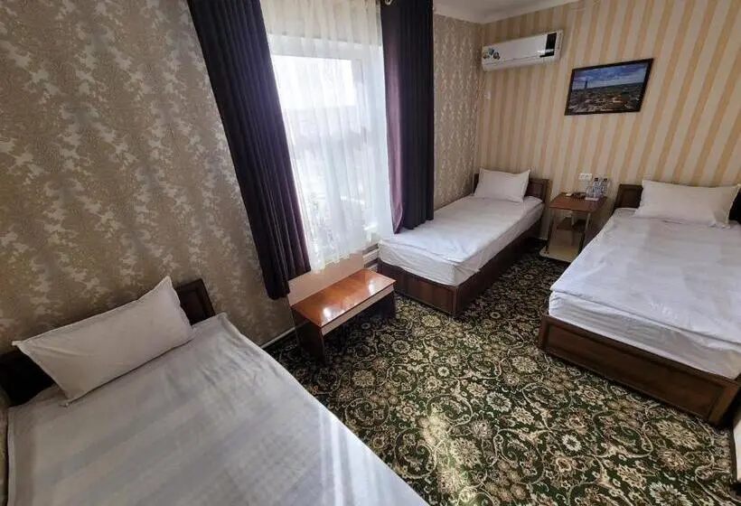 Quarto Triplo Standart, Islam Khodja