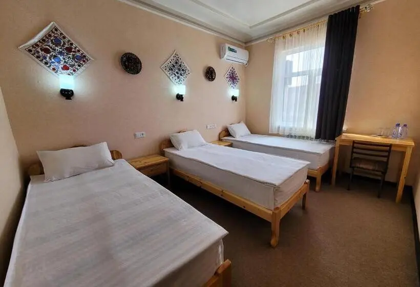 Quarto Triplo Standart, Islam Khodja